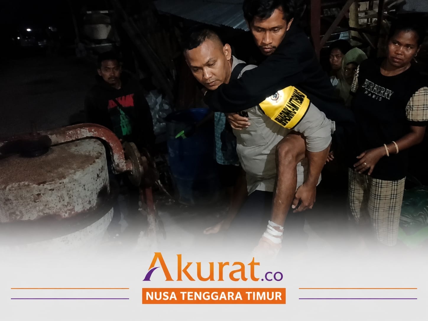 Dua Warga Palue Selamat Dari Terpaan Reruntuhan Bangunan, Dievakuasi ke RS TC Hillers Maumere