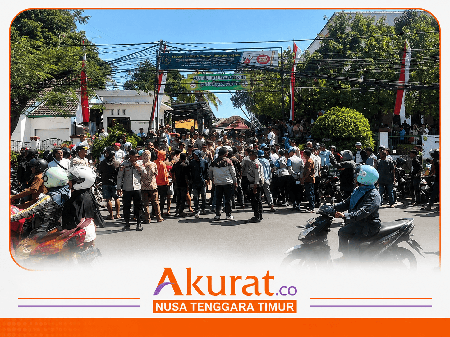 Kantor PN Kota Kupang Diserbu Massa, Protes Vonis 15 Tahun Penjara 7 Terdakwa Pembunuhan Sebastian Bokol