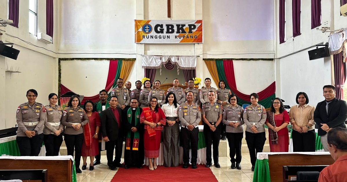 Minggu Kasih di Gereja GBKP Runggun Liliba, Dirlantas Polda NTT Perkuat Kedekatan dengan Jemaat